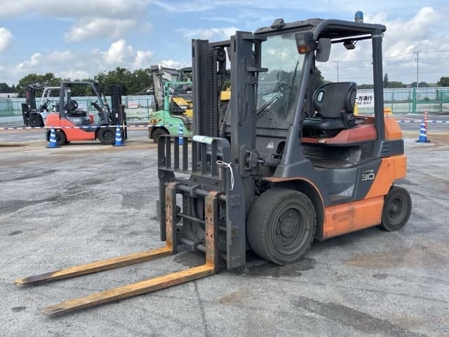 Battery Forklift — Auction (lot 8457-2049)