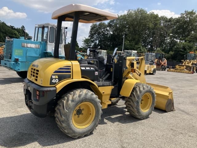 MINI WHEEL LOADER — Auction (lot 8457-205)