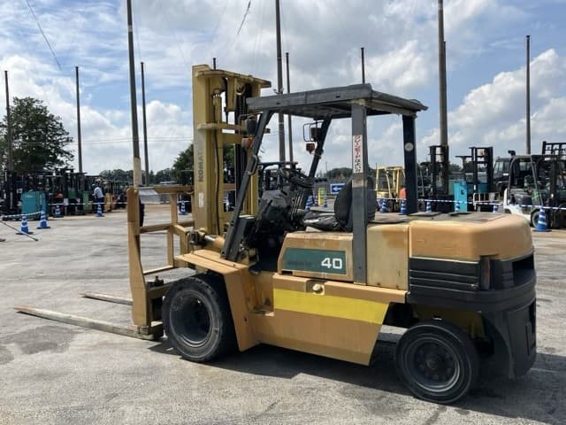 Forklift — Auction (lot 8457-2053)