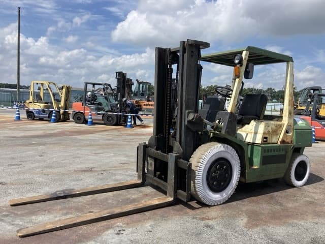 Forklift — Auction (lot 8457-2054)