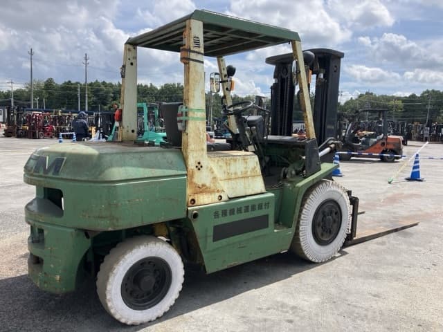 Forklift — Auction (lot 8457-2054)