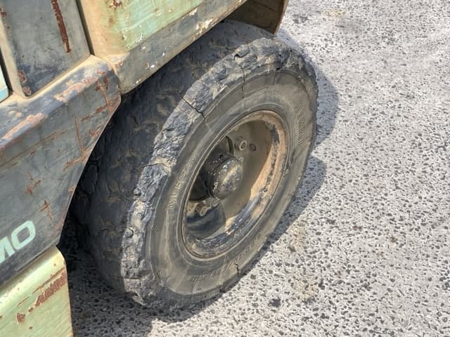 Forklift — Auction (lot 8457-2056)