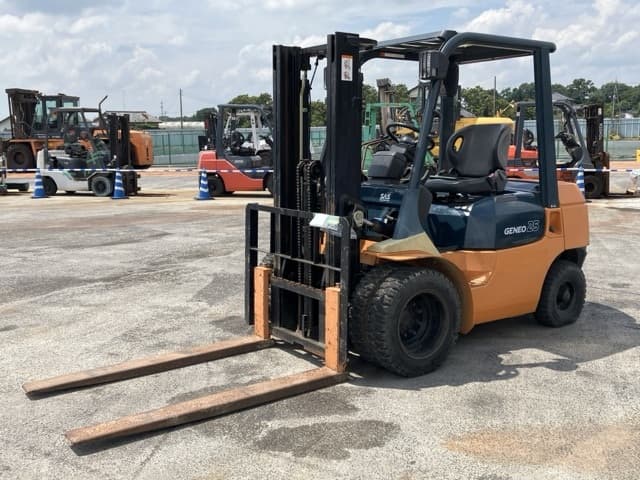 Forklift — Auction (lot 8457-2057)