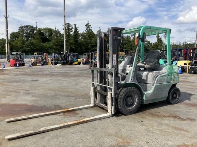 Forklift — Auction (lot 8457-2062)