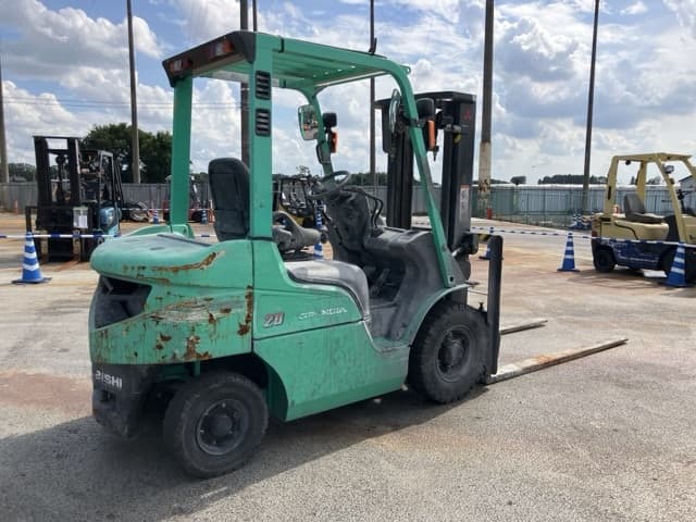 Forklift — Auction (lot 8457-2062)