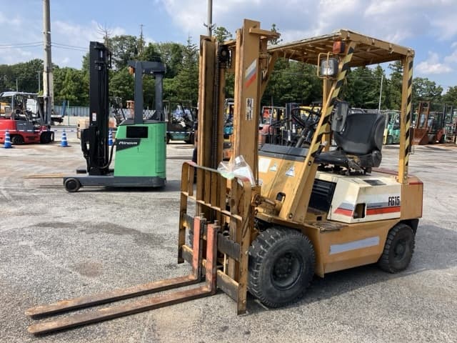 Forklift — Auction (lot 8457-2068)
