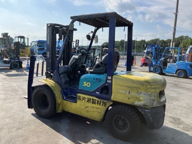 Forklift — Auction (lot 8457-2069)