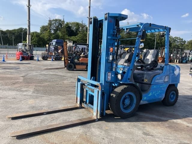 Forklift — Auction (lot 8457-2070)