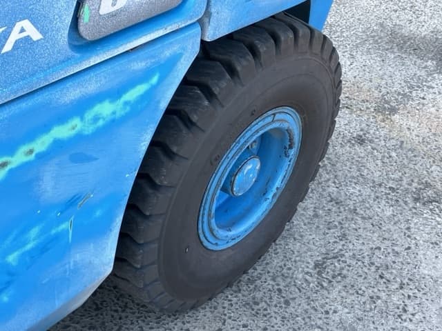 Forklift — Auction (lot 8457-2070)