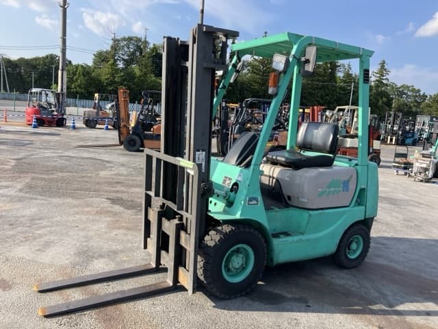Forklift — Auction (lot 8457-2071)