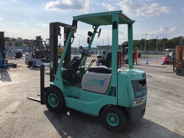 Forklift — Auction (lot 8457-2071)