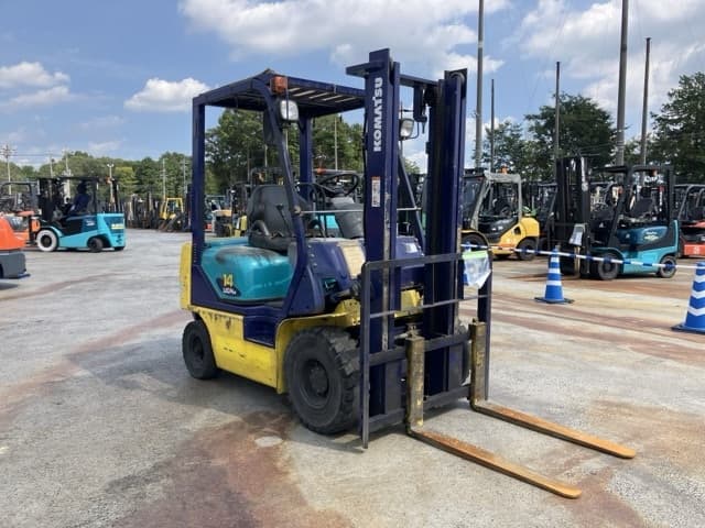 Forklift — Auction (lot 8457-2073)