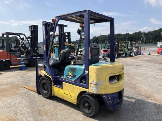 Forklift — Auction (lot 8457-2073)