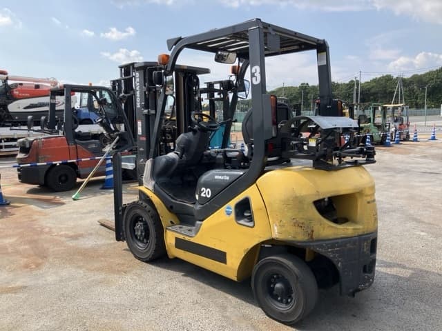 Forklift — Auction (lot 8457-2076)