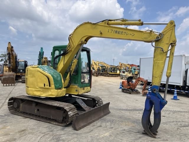 EXCAVATOR — Auction (lot 8457-208)