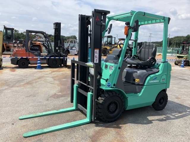 Forklift — Auction (lot 8457-2081)