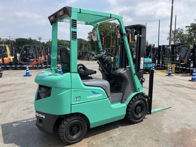 Forklift — Auction (lot 8457-2081)