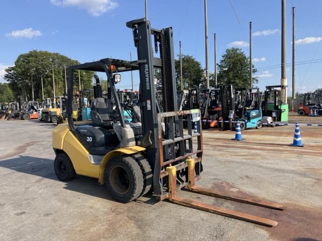 Forklift — Auction (lot 8457-2084)