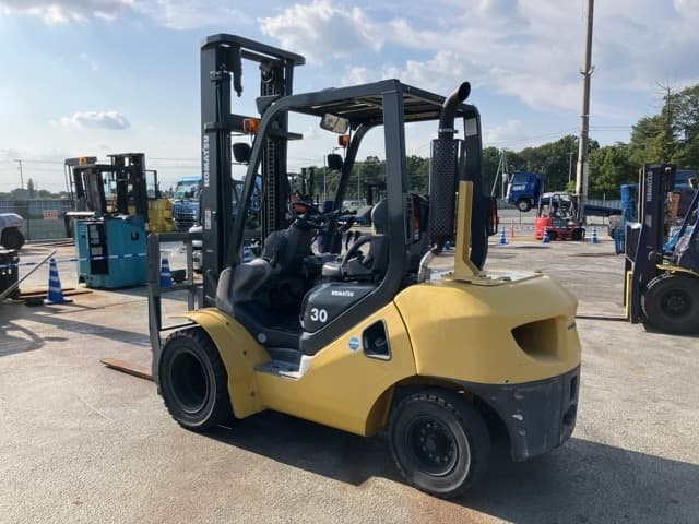 Forklift — Auction (lot 8457-2084)