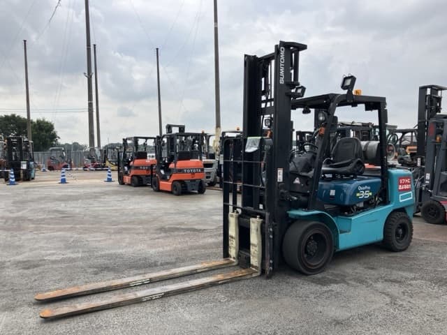 Forklift — Auction (lot 8457-2085)