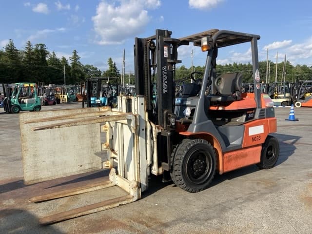 Battery Forklift — Auction (lot 8457-2086)