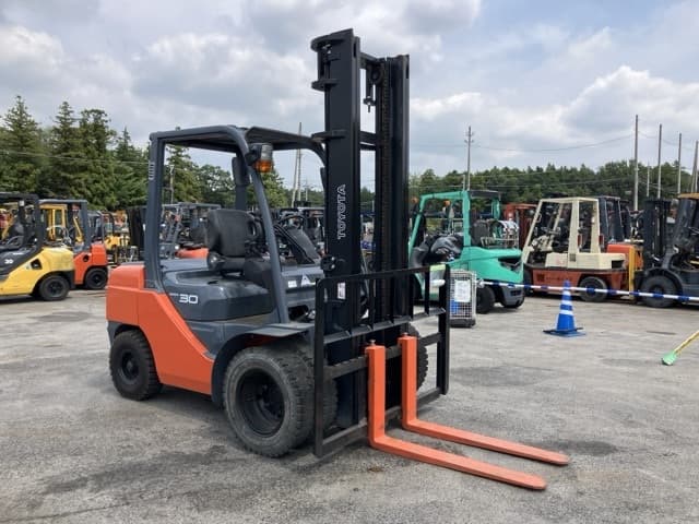 Forklift — Auction (lot 8457-2091)