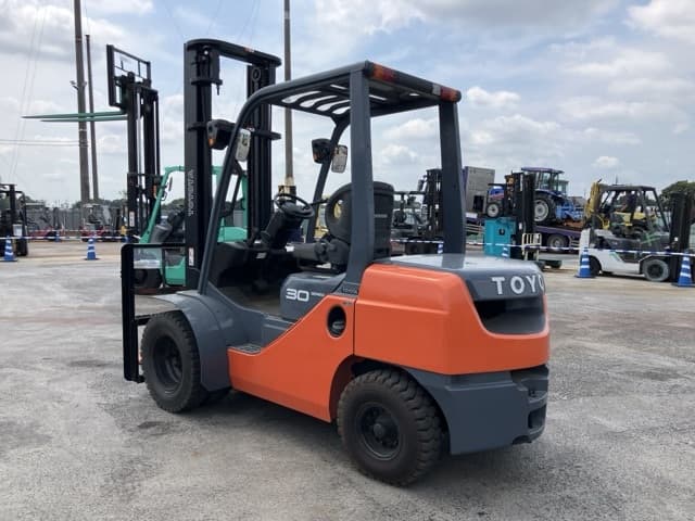Forklift — Auction (lot 8457-2091)