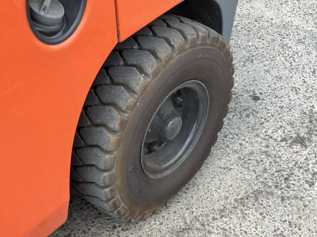 Forklift — Auction (lot 8457-2091)
