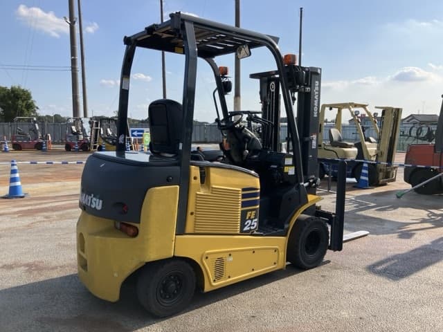 Battery Forklift — Auction (lot 8457-2093)
