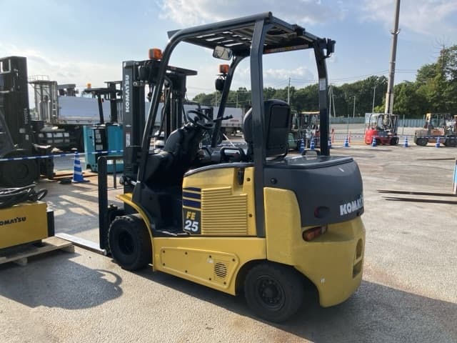 Battery Forklift — Auction (lot 8457-2093)