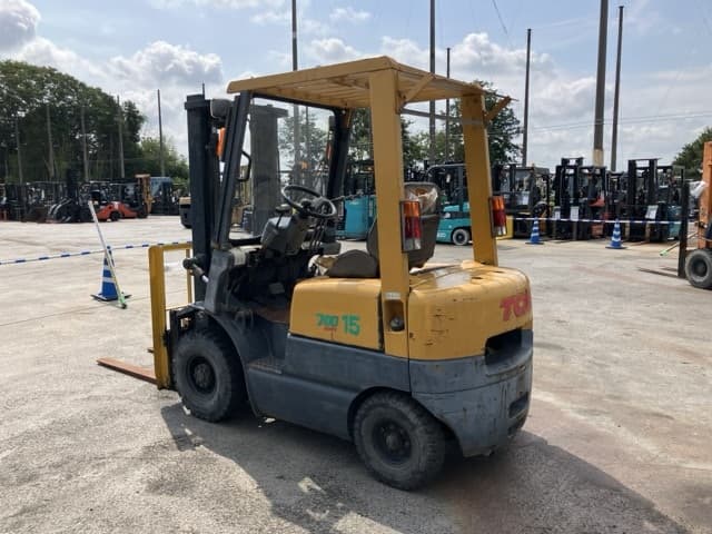 Forklift — Auction (lot 8457-2098)