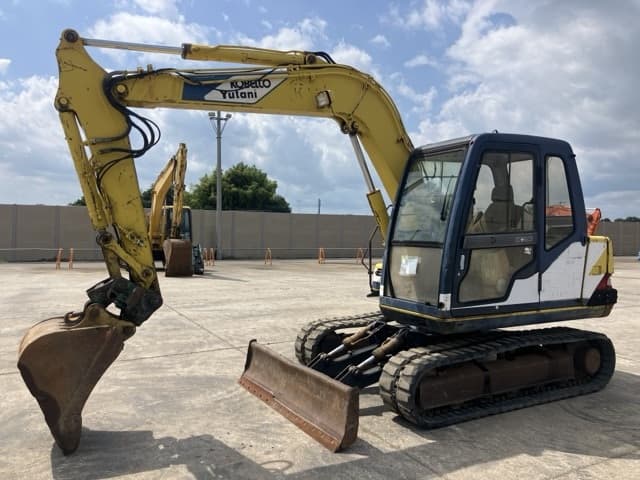 EXCAVATOR — Auction (lot 8457-21)