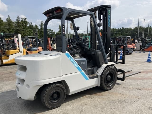 Forklift — Auction (lot 8457-2100)