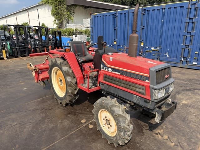 Tractor — Auction (lot 8457-21001)