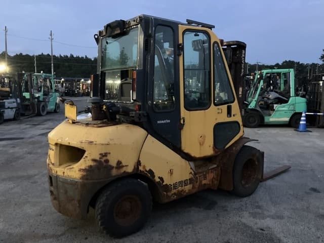 Forklift — Auction (lot 8457-2104)