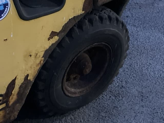 Forklift — Auction (lot 8457-2104)