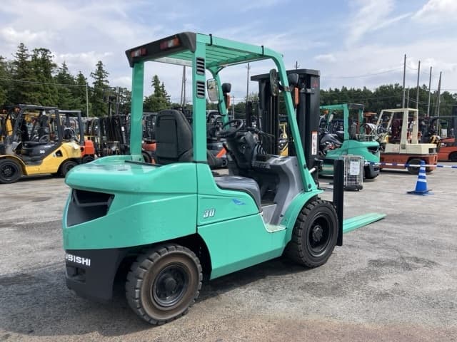 Forklift — Auction (lot 8457-2106)