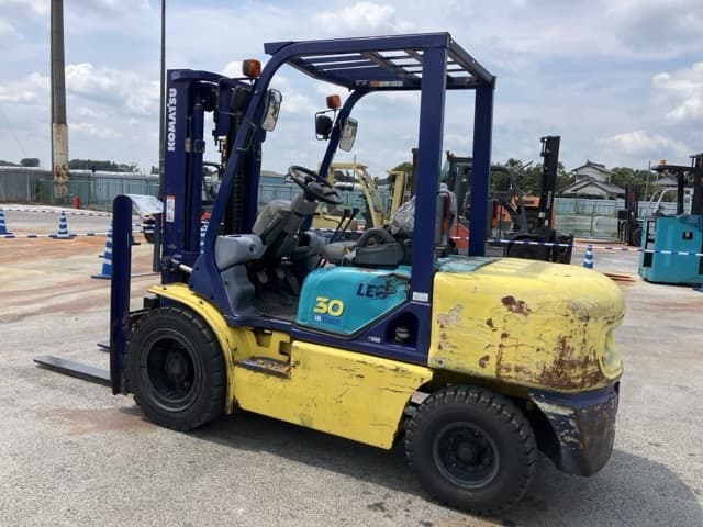 Forklift — Auction (lot 8457-2113)