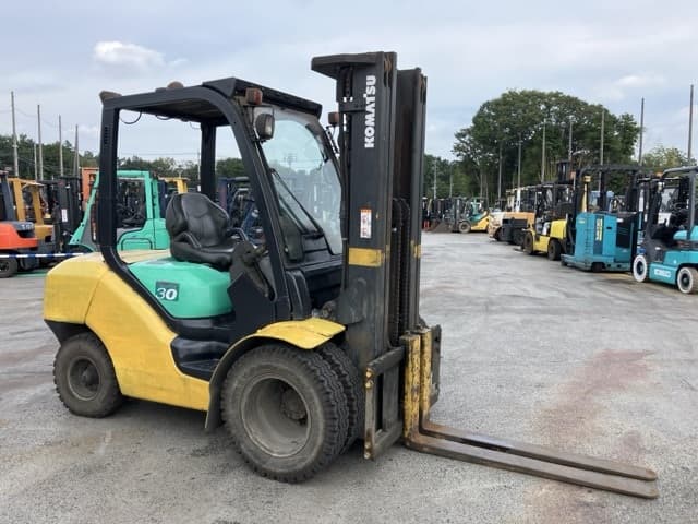 Forklift — Auction (lot 8457-2119)