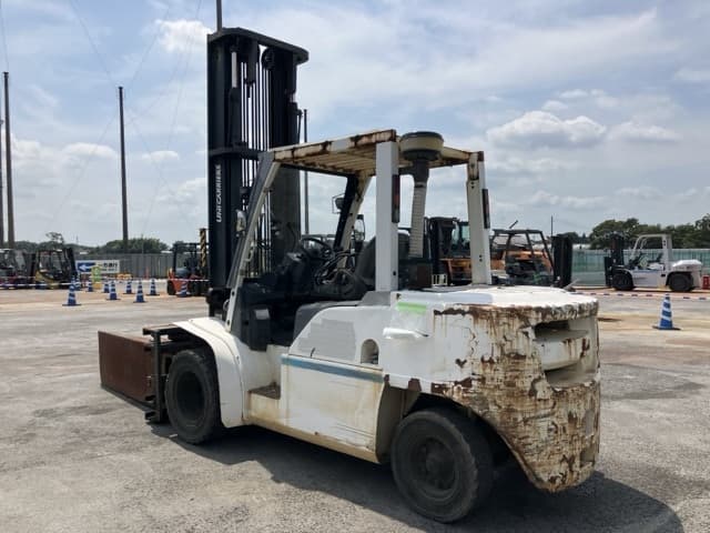 Forklift — Auction (lot 8457-2120)