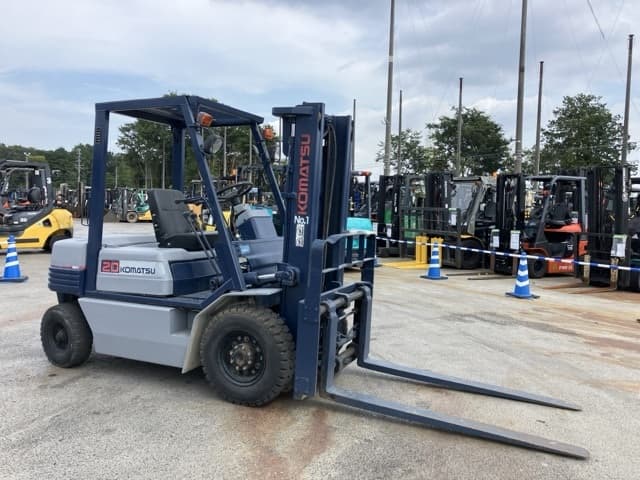 Forklift — Auction (lot 8457-2122)