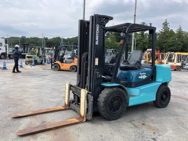 Forklift — Auction (lot 8457-2123)