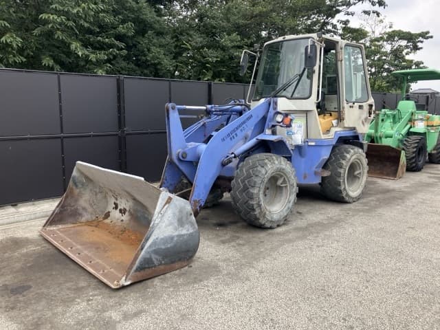 MINI WHEEL LOADER — Auction (lot 8457-213)