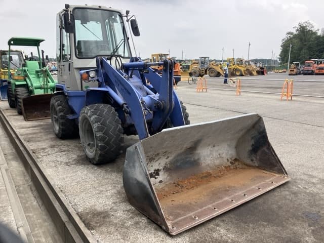 MINI WHEEL LOADER — Auction (lot 8457-213)