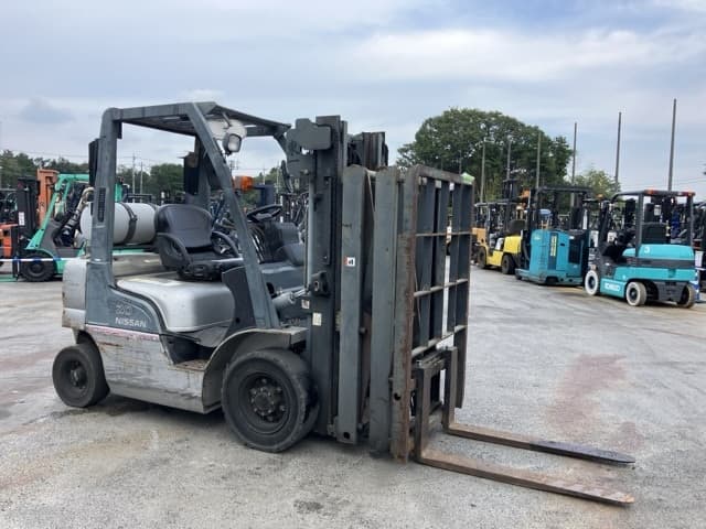 Forklift — Auction (lot 8457-2136)