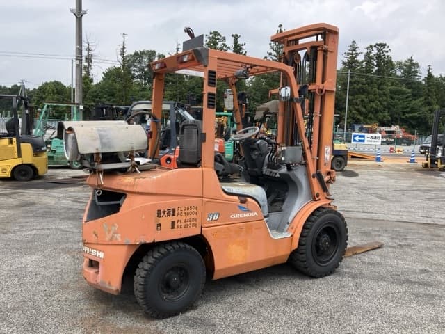 Forklift — Auction (lot 8457-2137)