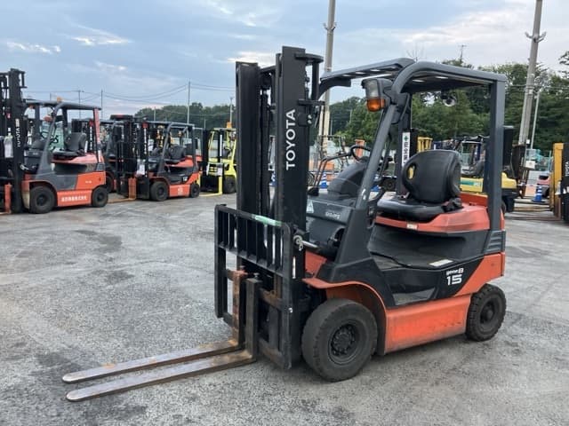 Battery Forklift — Auction (lot 8457-2139)