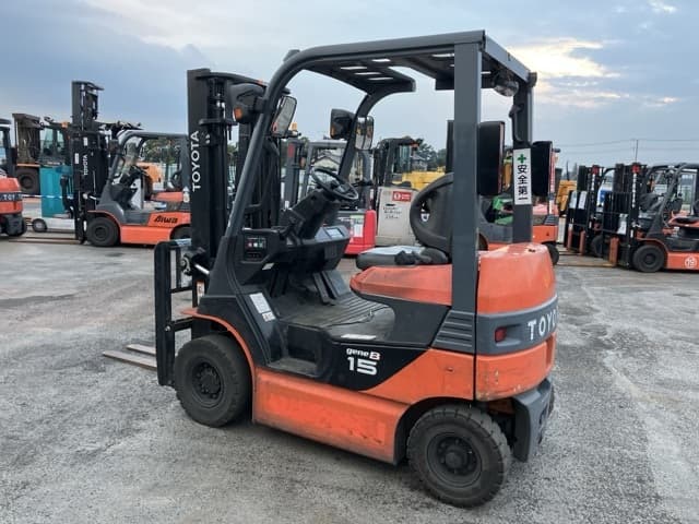 Battery Forklift — Auction (lot 8457-2139)