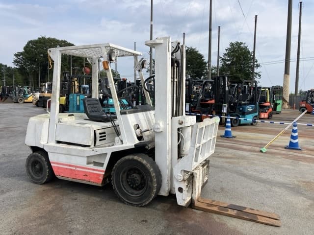 Forklift — Auction (lot 8457-2143)