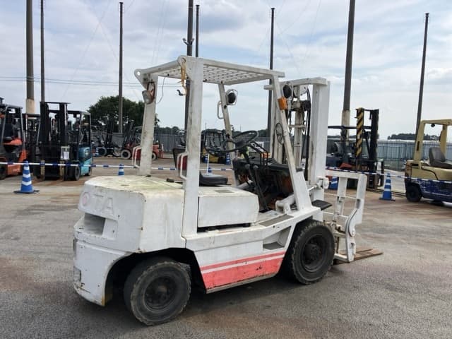Forklift — Auction (lot 8457-2143)